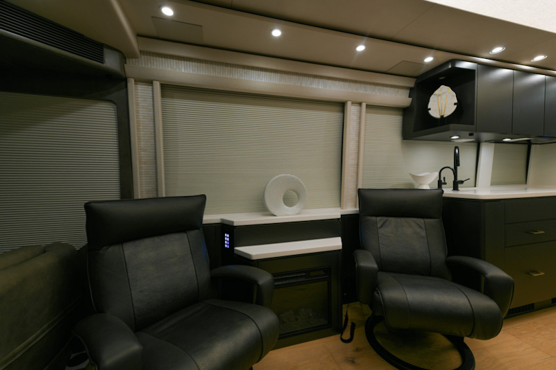 2022 Prevost Marathon H3-45 For Sale