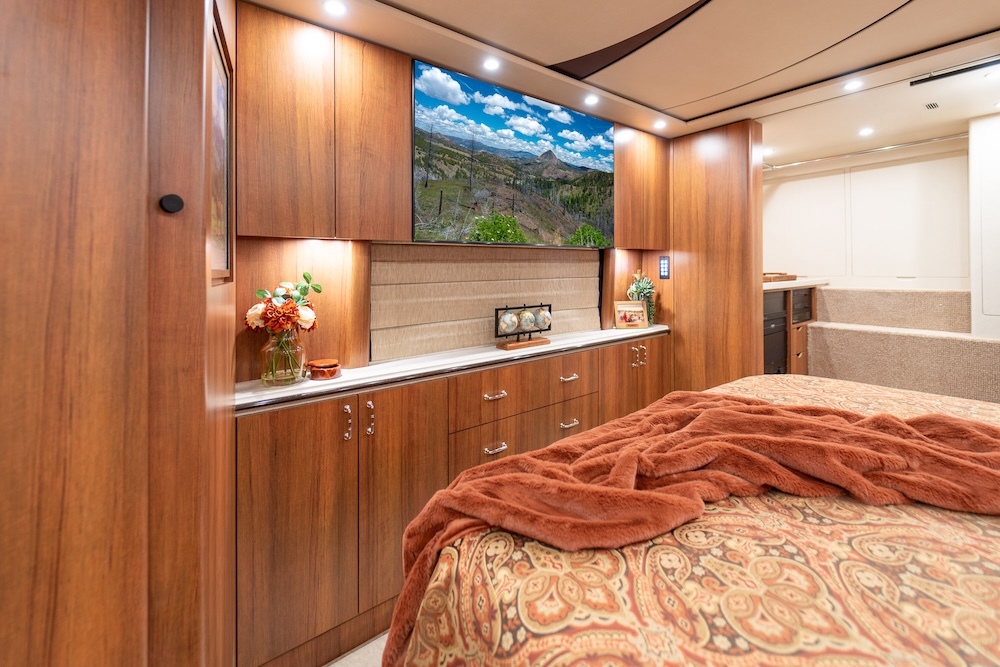 2022 Prevost Marathon X3 For Sale