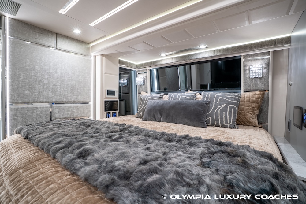 2023 Prevost  Emerald H3-45 For Sale