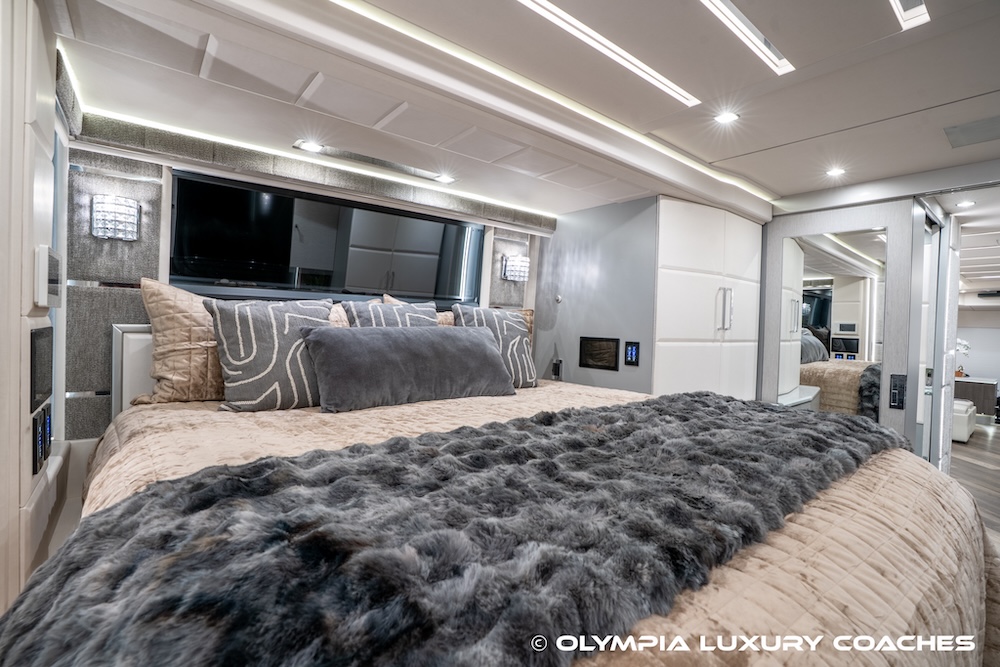 2023 Prevost  Emerald H3-45 For Sale