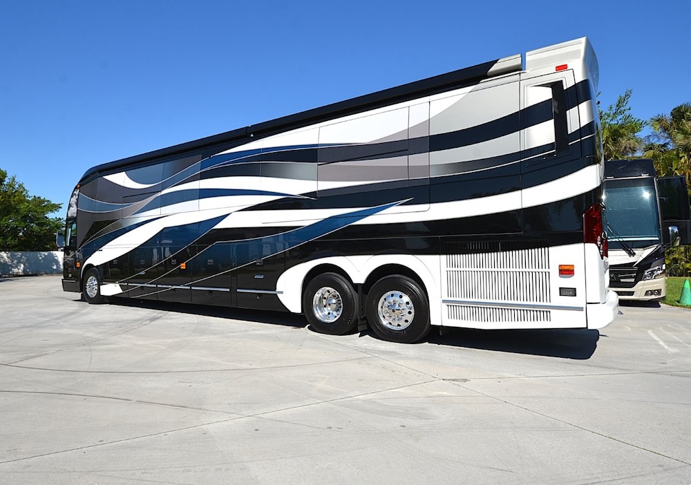 2023 Prevost  Emerald H3-45 For Sale