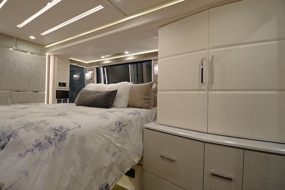 2023 Prevost  Emerald H3-45 For Sale