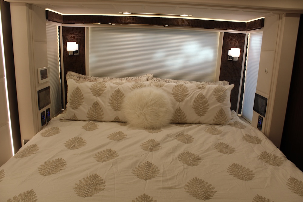 2023 Prevost Emerald H3-45 For Sale