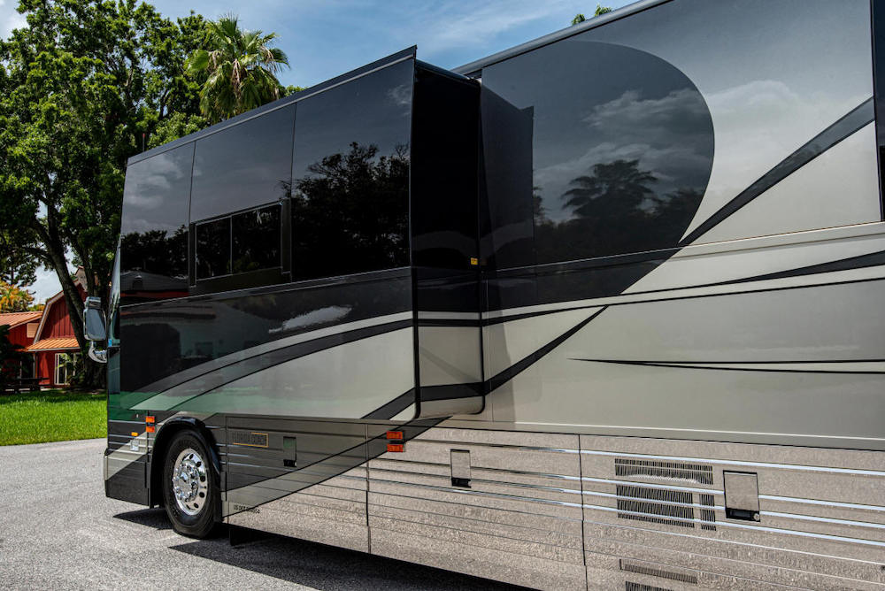 2023 Prevost Florida Coach X3 For Sale