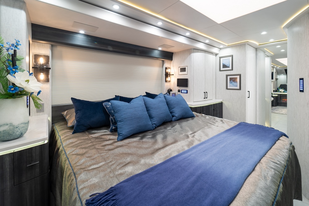 2023 Prevost Marathon X3 For Sale