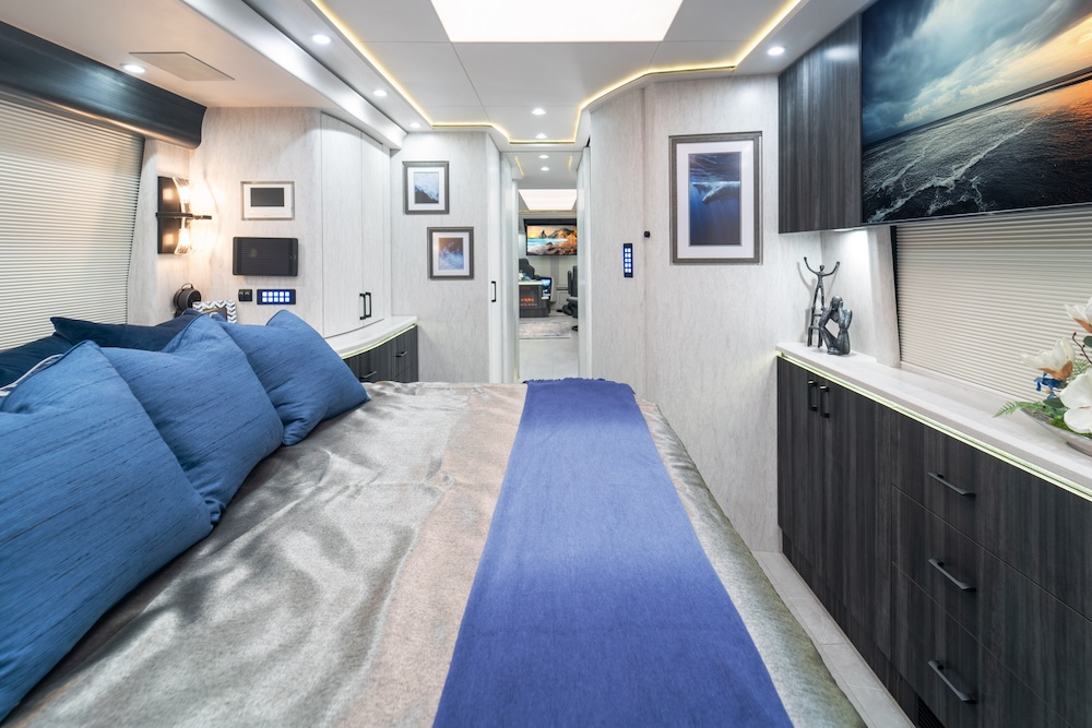 2023 Prevost Marathon X3 For Sale
