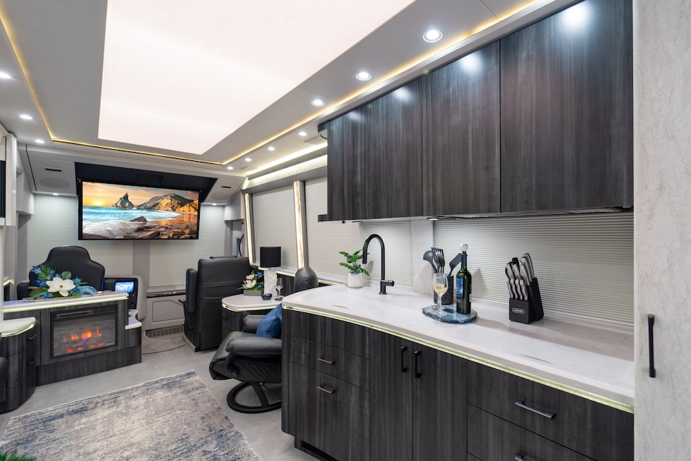 2023 Prevost Marathon X3 For Sale
