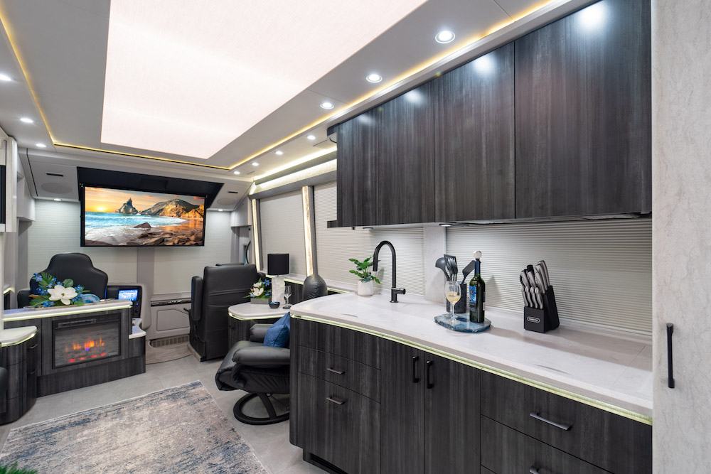 2023 Prevost Marathon X3 For Sale