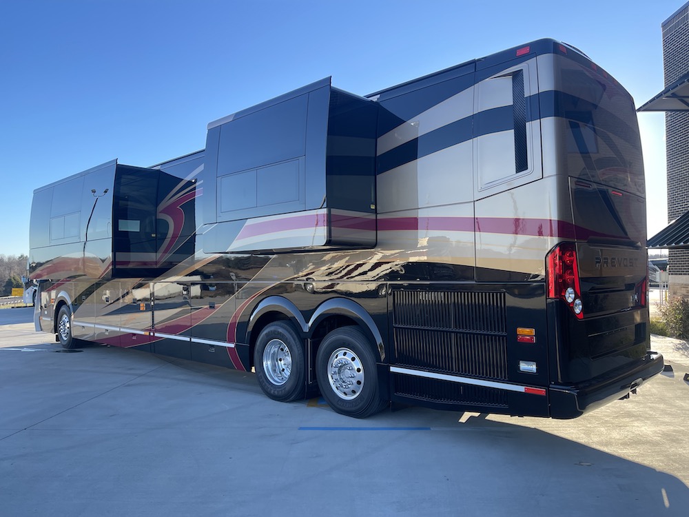 2023 Prevost Nashville Coach H3-45 For Sale