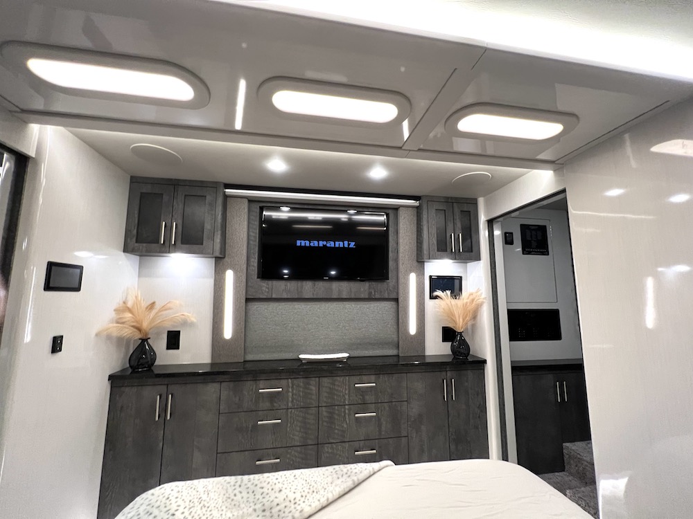 2023 Prevost Superior X3 For Sale