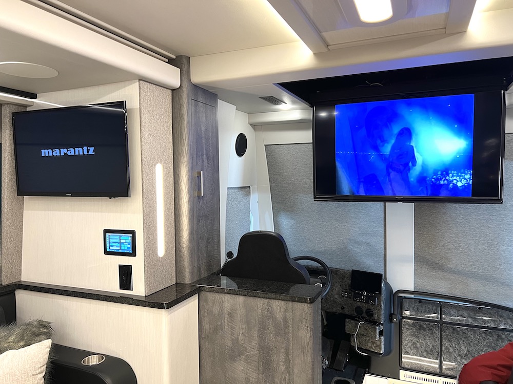 2023 Prevost Superior X3 For Sale