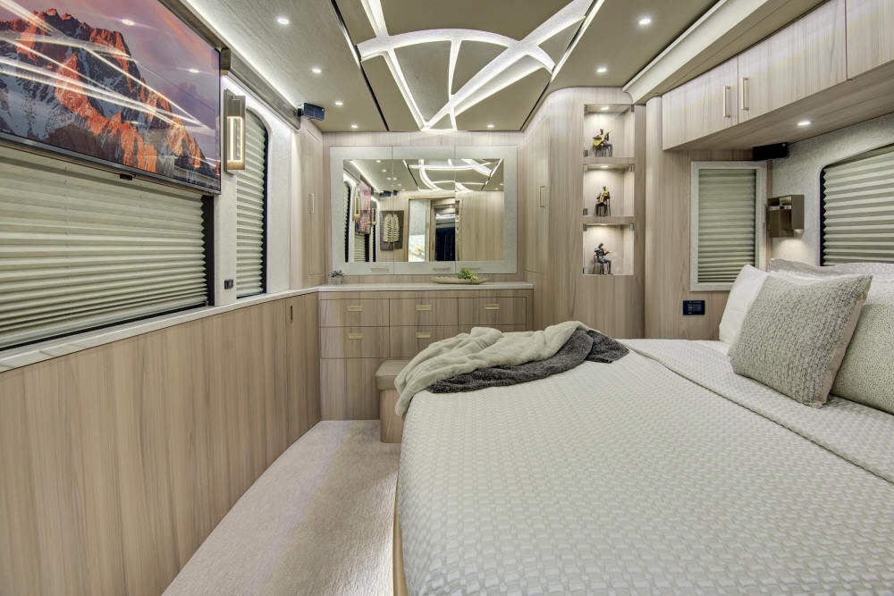 2024 Prevost Florida Coach X3 For Sale