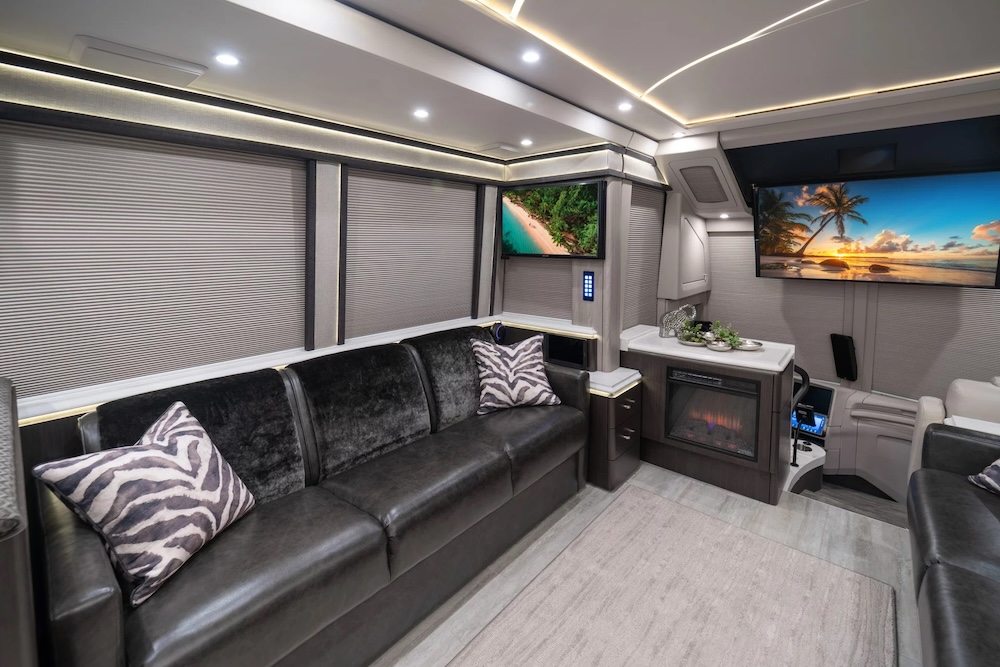 2024 Prevost Marathon H3-45 For Sale