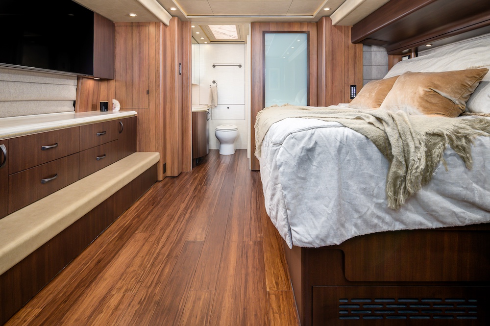 2024 Prevost Marathon H3-45 For Sale