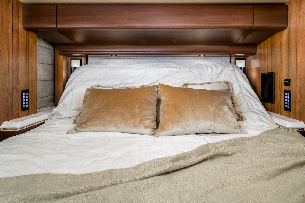 2024 Prevost Marathon H3-45 For Sale