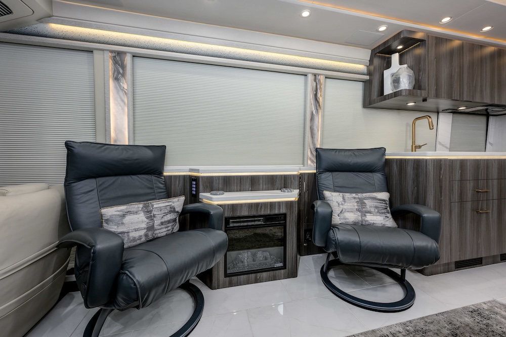 2024 Prevost Marathon H3-45 For Sale