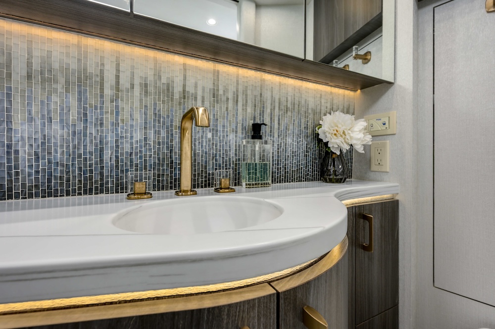 2024 Prevost Marathon H3-45 For Sale