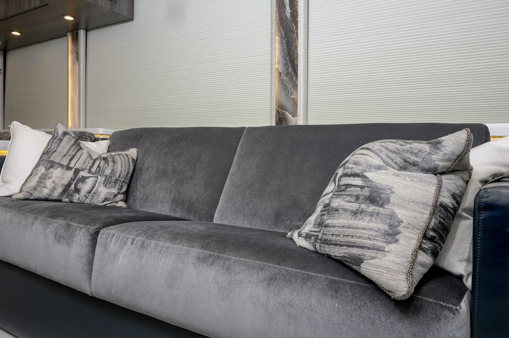 2024 Prevost Marathon H3-45 For Sale