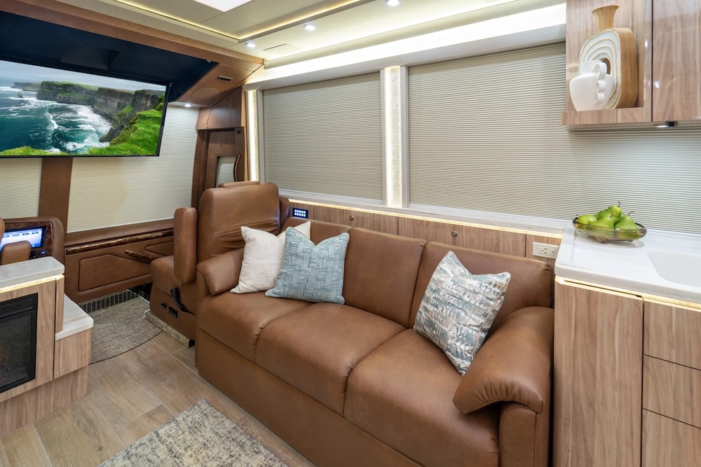 2024 Prevost Marathon X3 For Sale