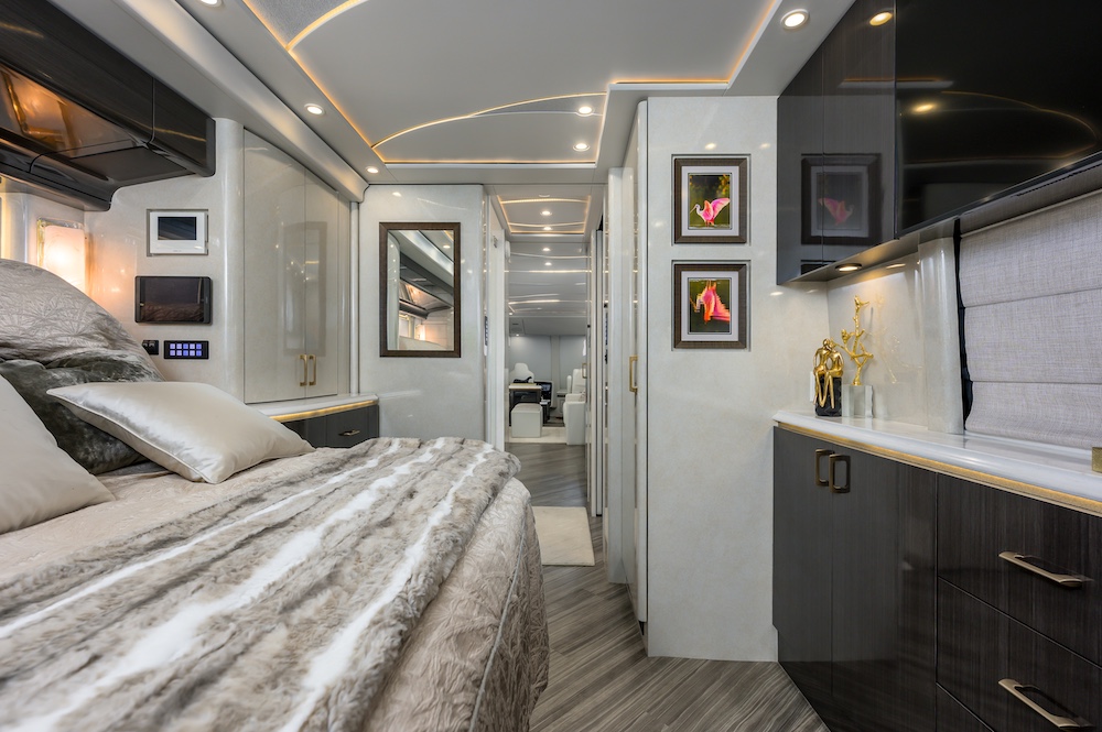 2024 Prevost Marathon X3 For Sale