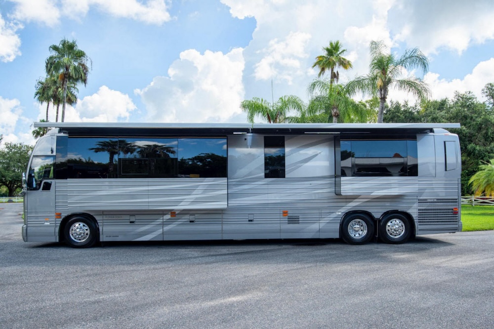 2025 Prevost Florida Coach X3 For Sale