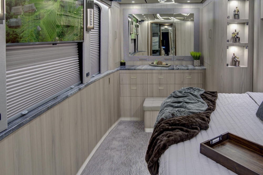 2025 Prevost Florida Coach X3 For Sale