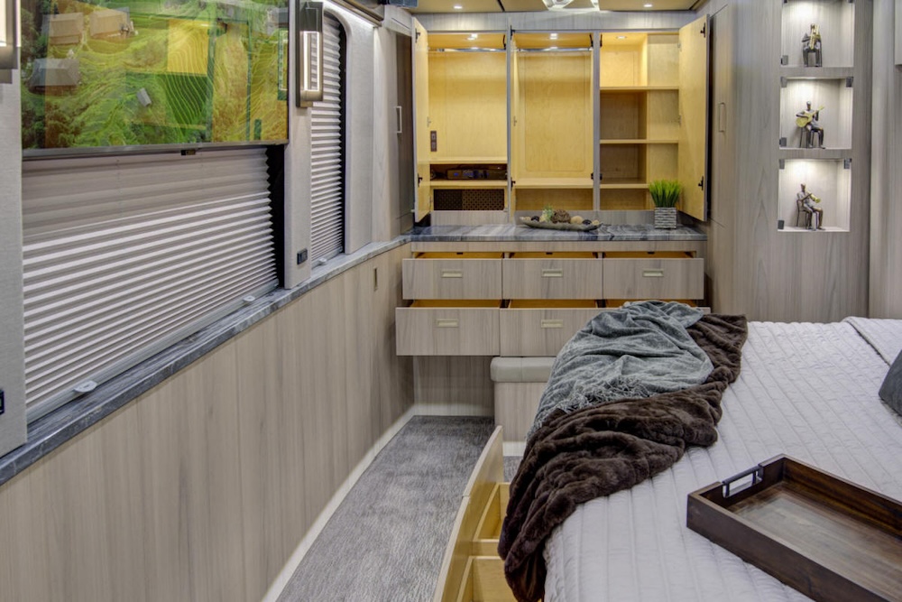 2025 Prevost Florida Coach X3 For Sale