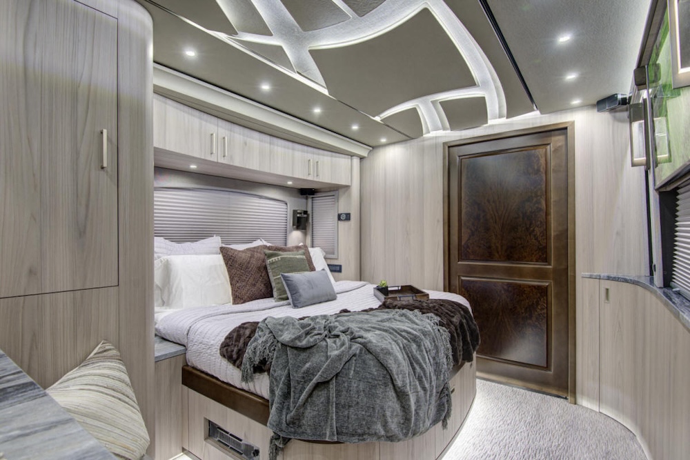 2025 Prevost Florida Coach X3 For Sale