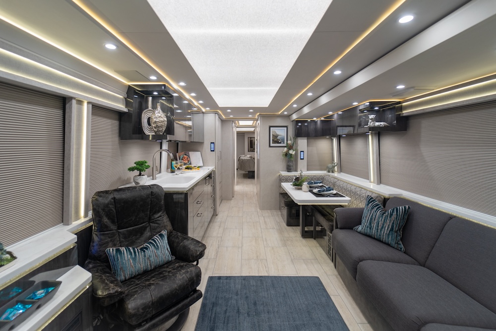 2025 Prevost  Marathon H3-45 For Sale