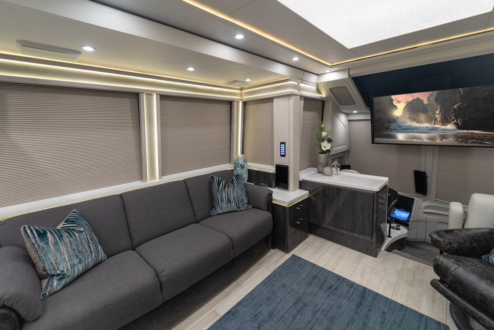 2025 Prevost  Marathon H3-45 For Sale
