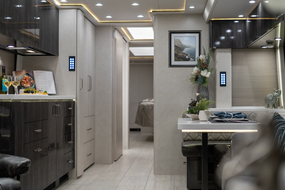 2025 Prevost  Marathon H3-45 For Sale