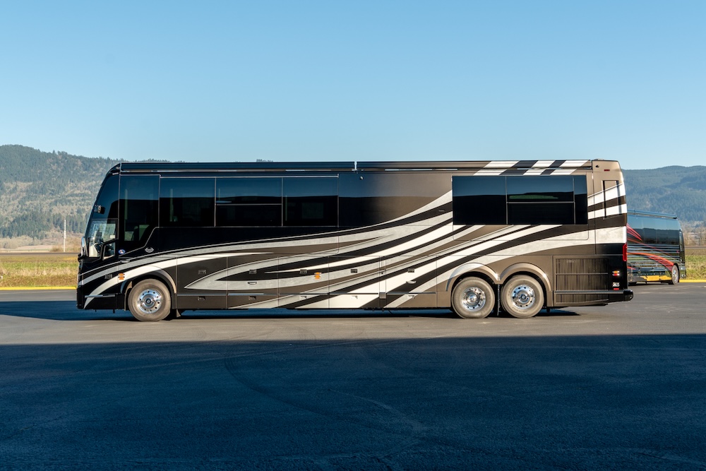 2025 Prevost  Marathon H3-45 For Sale