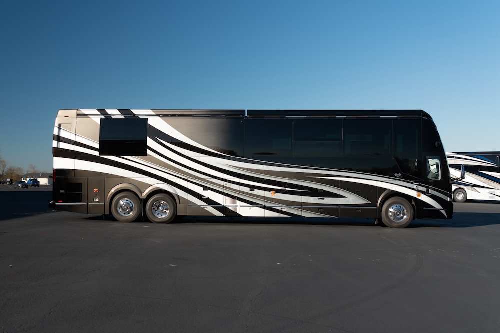 2025 Prevost  Marathon H3-45 For Sale