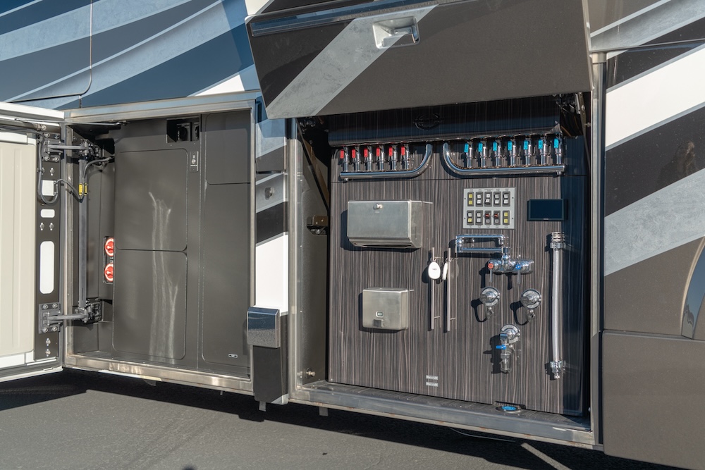 2025 Prevost  Marathon H3-45 For Sale