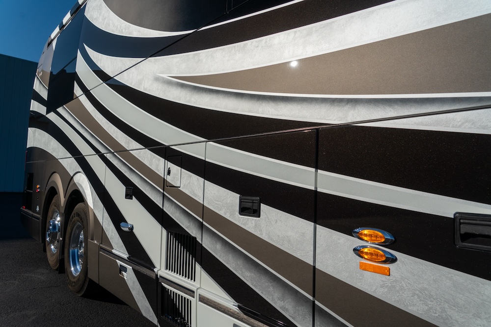 2025 Prevost  Marathon H3-45 For Sale