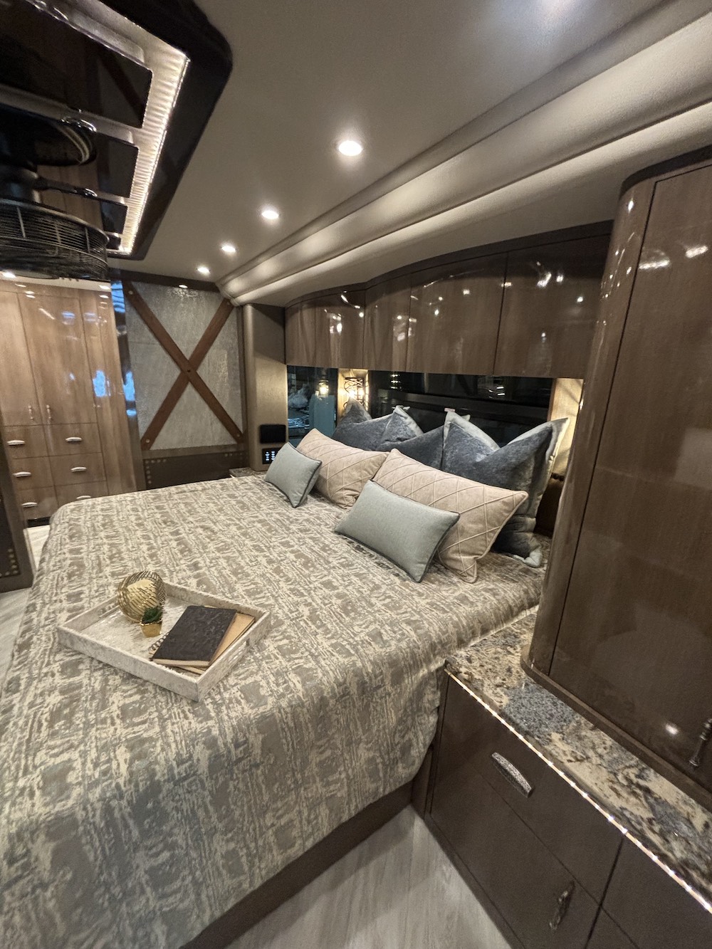2025 Prevost Millennium H3-45 For Sale
