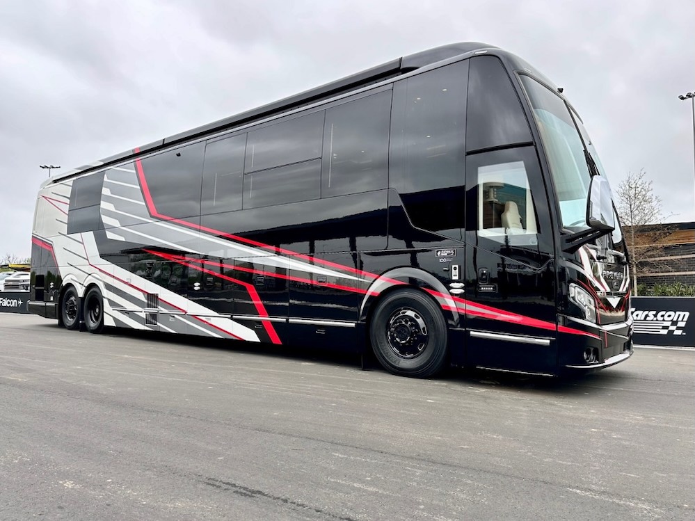 2026 Prevost Featherlite H3-45 For Sale