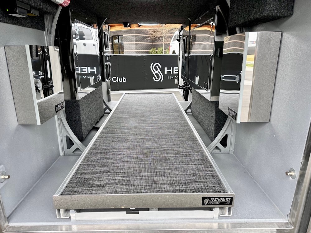 2026 Prevost Featherlite H3-45 For Sale