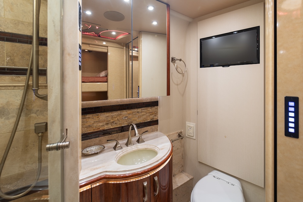 2016 Prevost Marathon X3 For Sale
