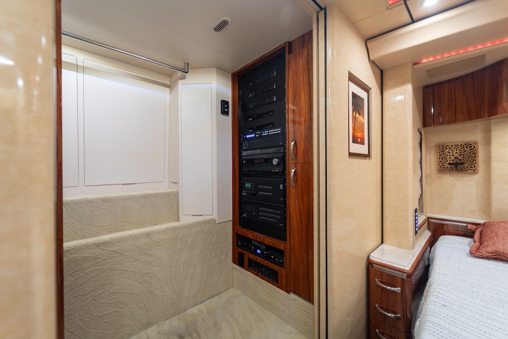 2016 Prevost Marathon X3 For Sale