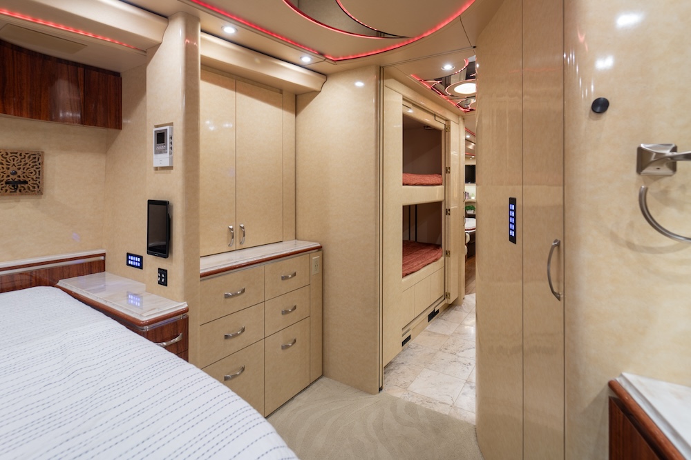 2016 Prevost Marathon X3 For Sale