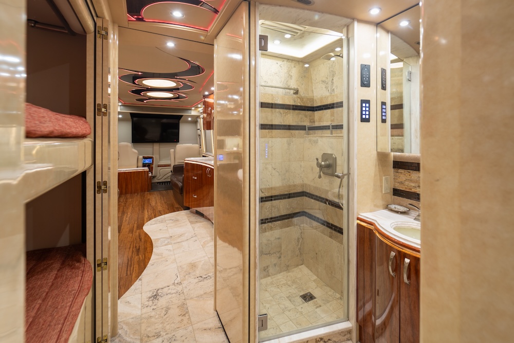 2016 Prevost Marathon X3 For Sale