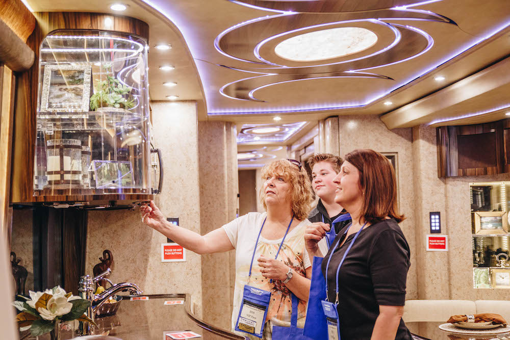 2018 Prevost Motorhome Expo West Palm