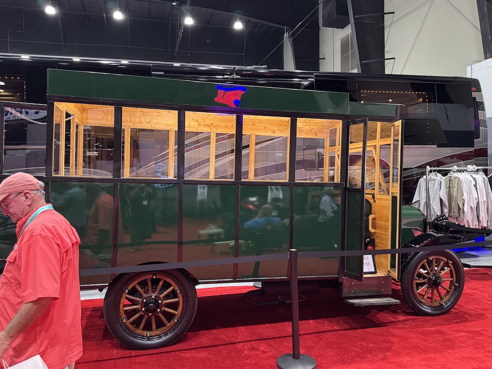 Prevost Motorhome Expo