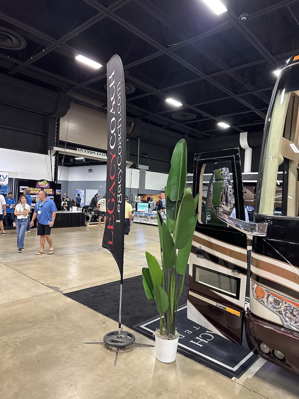  Prevost Motorhome Expo