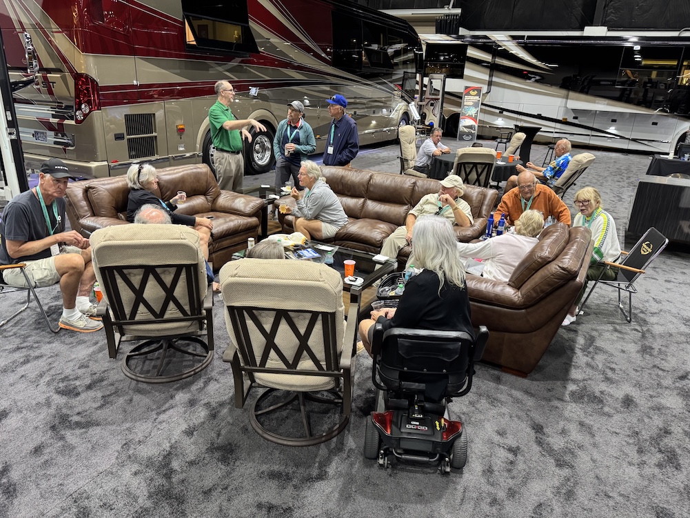  Prevost Motorhome Expo