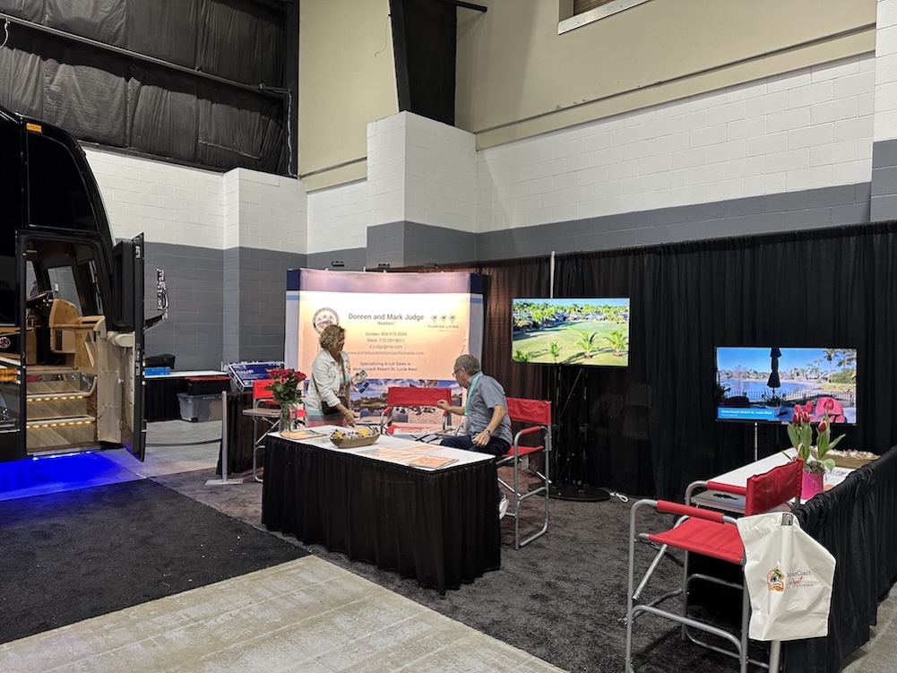  Prevost Motorhome Expo