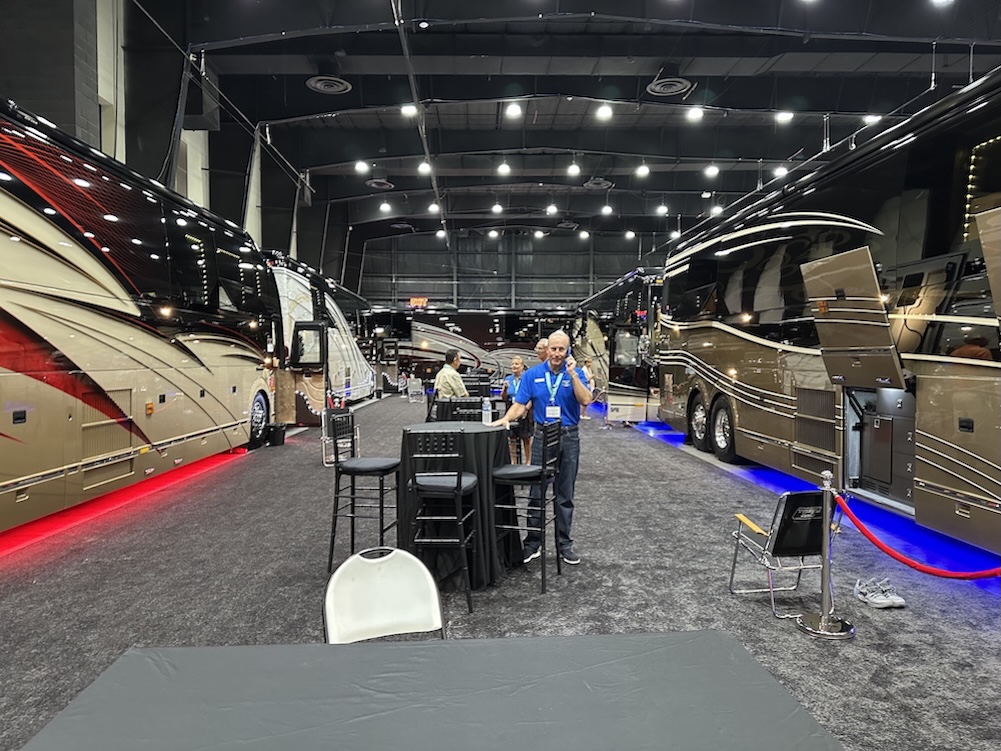  Prevost Motorhome Expo