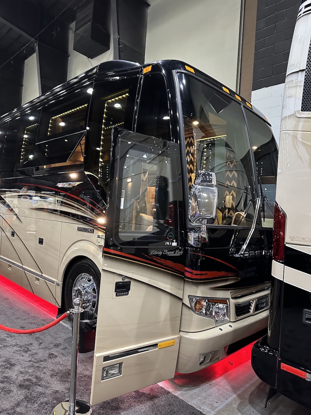  Prevost Motorhome Expo