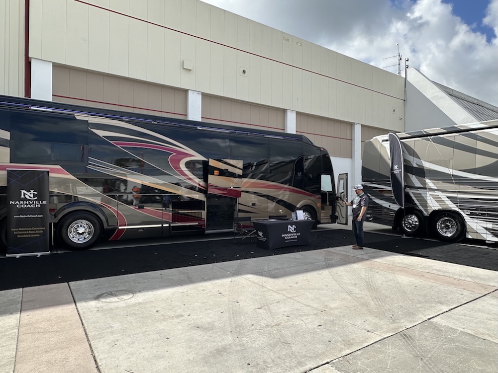  Prevost Motorhome Expo